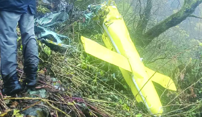 Chamoli Helicopter Crash: चमोली हेलीकॉप्टर हादसे पर उठे सवाल, ऑरेंज अलर्ट के बावजूद कैसे मिली उड़ान की अनुमति?